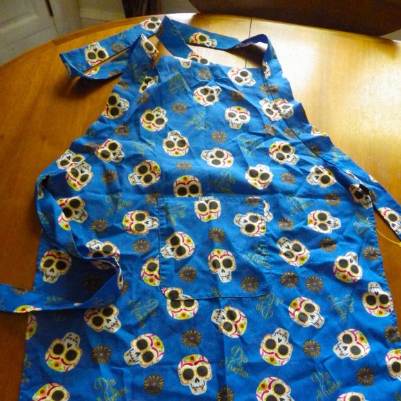Dia de Muertos Apron/ Day of the dead/ Skulls - Picture 4 of 5